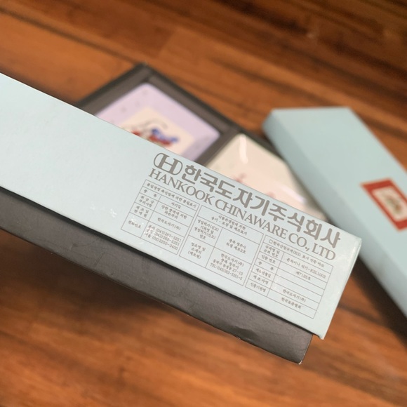 2 sets of Hankook Chinaware- Rare VTG Christmas Ed - Picture 5 of 5